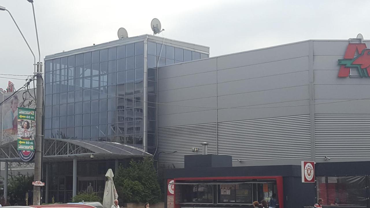 Central -Vitan -Auchan Бухарест Екстер'єр фото